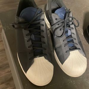 Discontinued Adidas Superstar - Size 11